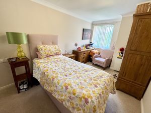Bedroom- click for photo gallery